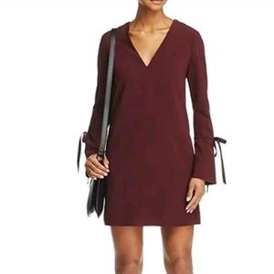 NWT Dylan Gray Flare‑Cuff V‑Neck Shift Mini Dress Burgundy Size Small
